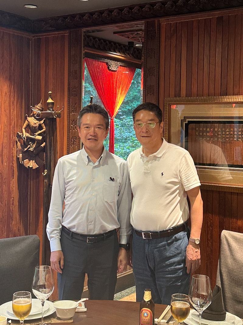 蔡建新總經(jīng)理與4月1日到任的丸紅（上海）有限公司董事長、總經(jīng)理米谷陽一先生會(huì)面